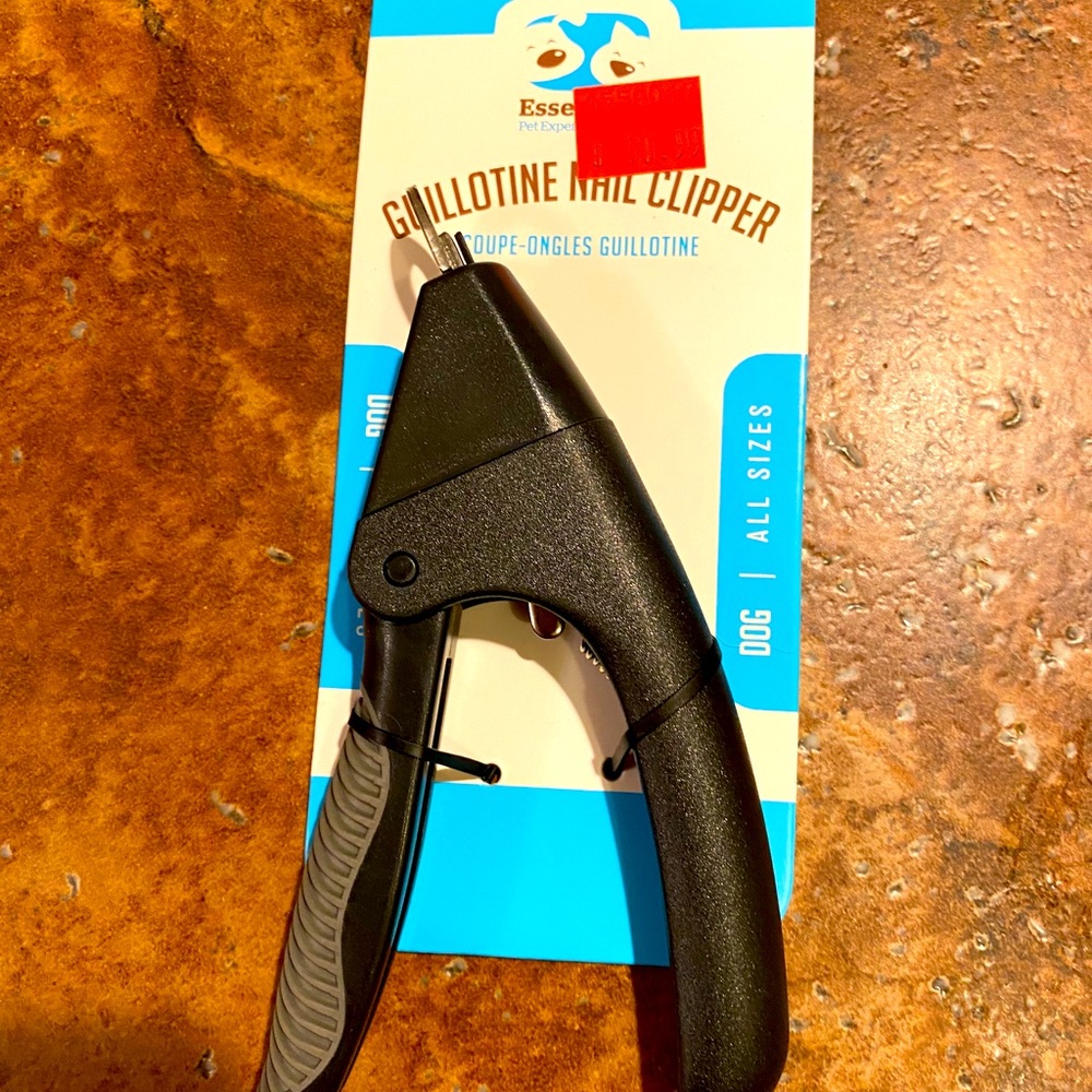 New Dog toenail clippers